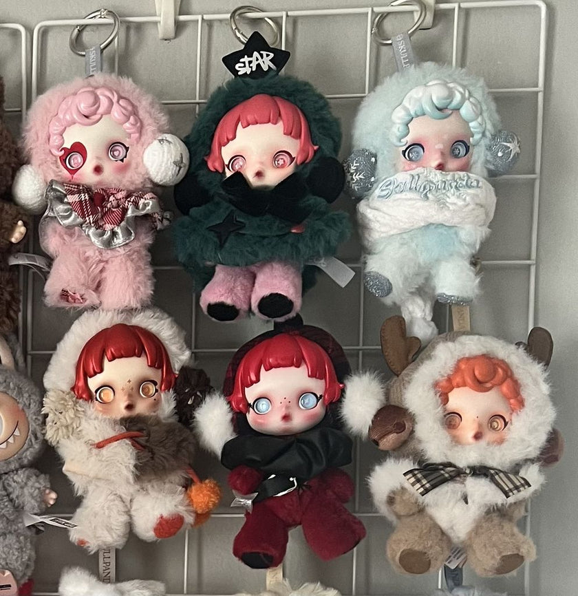 SKULLPANDA Keychain Chaos: Plush vs. Vinyl, A Collector's Honest Breakdown
