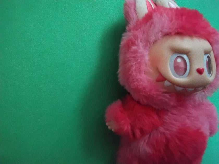 The Labubu Pendant Breakdown: Vinyl Plush vs. Full Plush (And Which One I Actually Use)