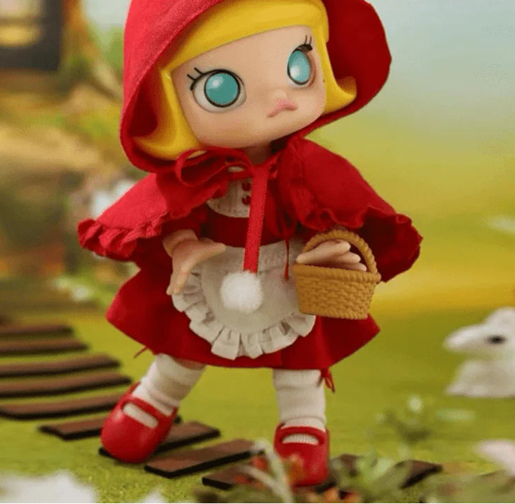 Molly Little Red Molly Action Figure