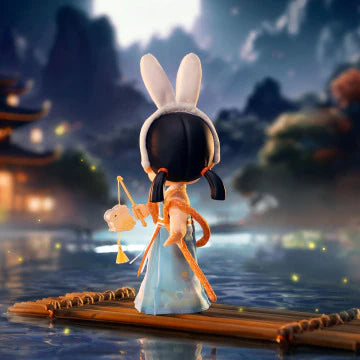 MOLLY Lantern Show Action Figure