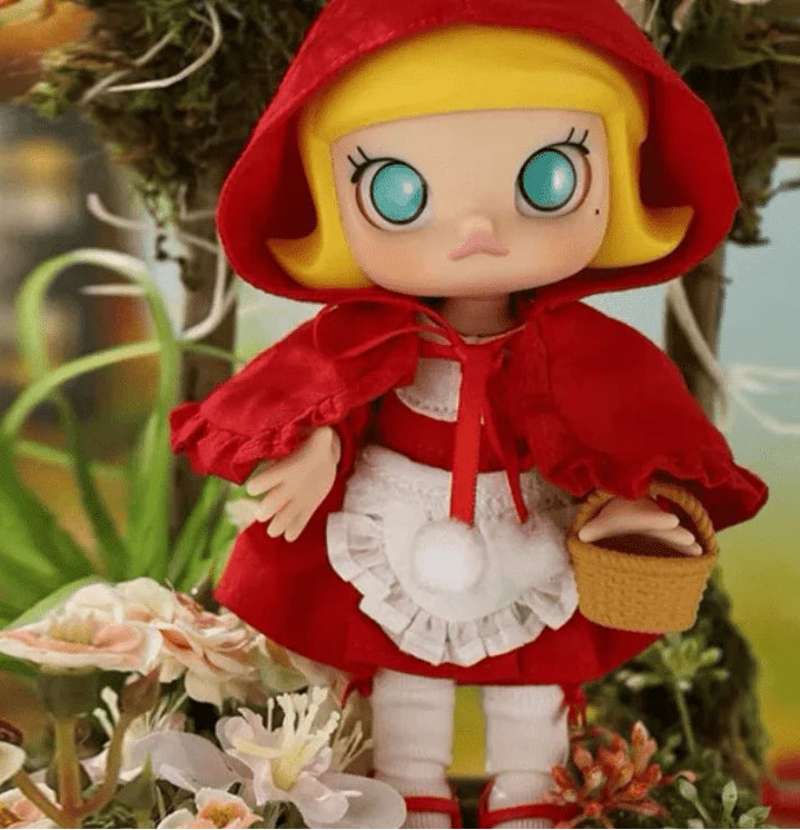 Molly Little Red Molly Action Figure