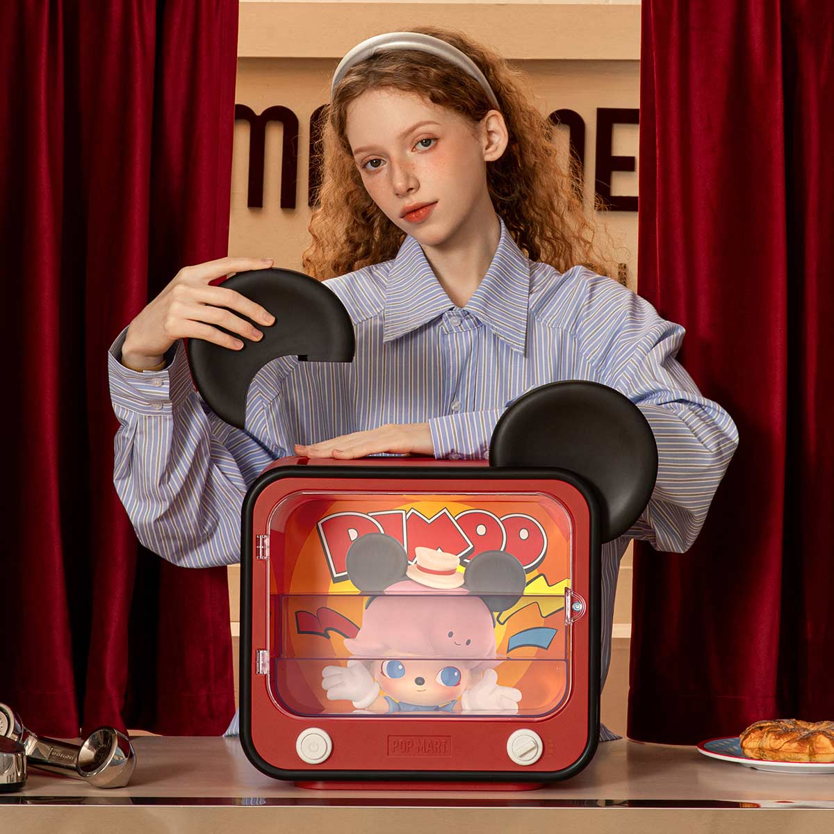 DIMOO WORLD TV Set Luminous Display Container