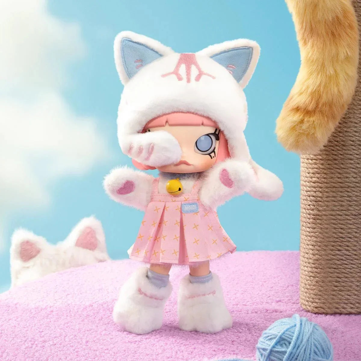 MOLLY Peekaboo 1/8 Action Figure