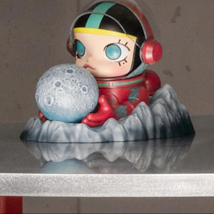 MEGA SPACE MOLLY Hello Moon Ambient Moon Lamp Figure