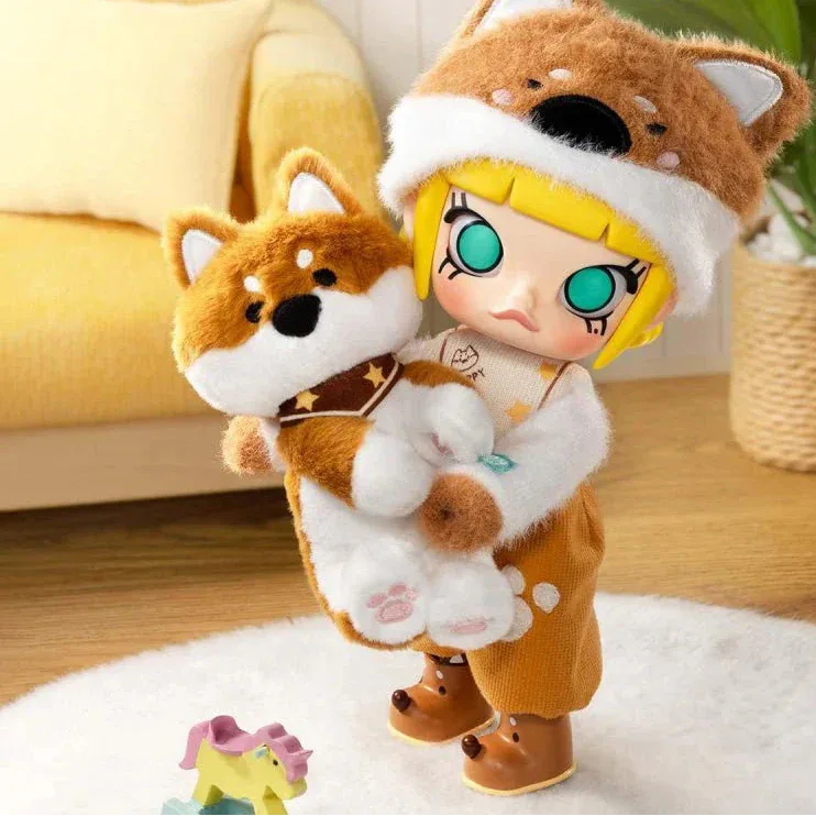 MOLLY Hugging 1/8 Action Figure