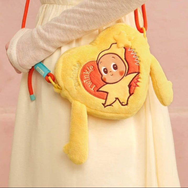 POP MART Twinkle Twinkle Crush On You Series-Hand-in-Hand Heart Bag (PRE-ORDER)