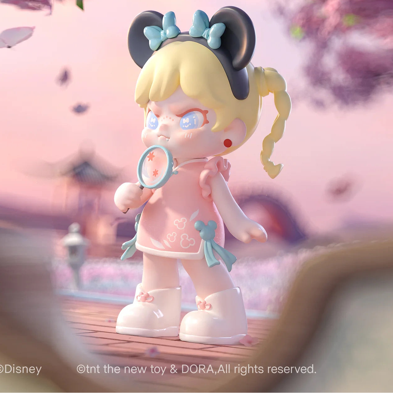 TOP TOY DISNEY DORA Loves Mickey Series Figures Blind Box